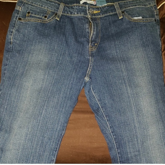 Levi's 545 Low Boot Cut Jeans - Picture 2 of 6